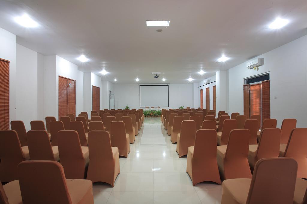 Narmada Convention Hall Mataram Exterior foto